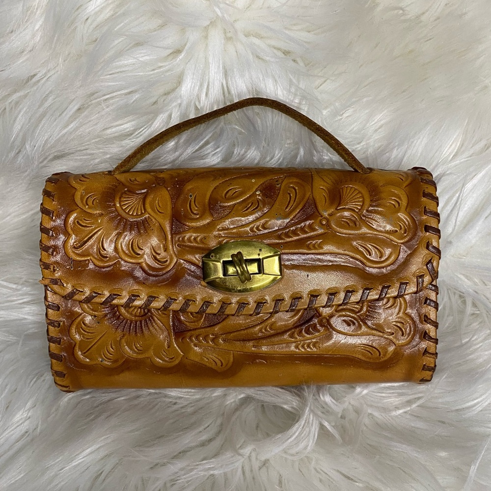 1970s Handcrafted Tan Real Leather Mini Clutch - Picture 2 of 8